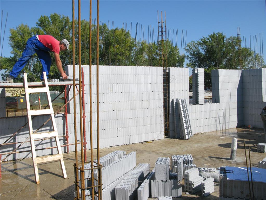 new build insulated concrete formwork icf neopor  zecaph.com zerocarbon passivhaus energy efficiency3 (32) (Medium)